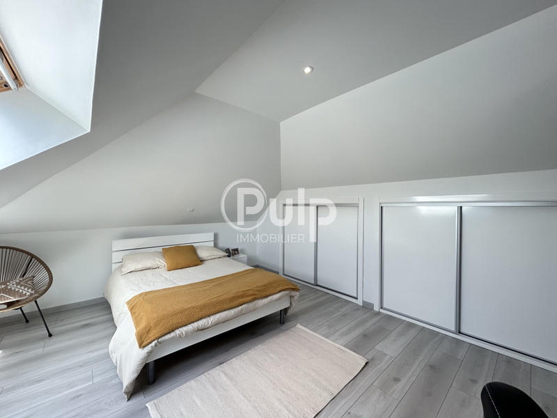 Maison - 200 m² - 5 pièces