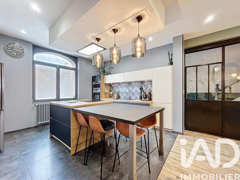 Maison de ville - 190 m² - 6 pièces