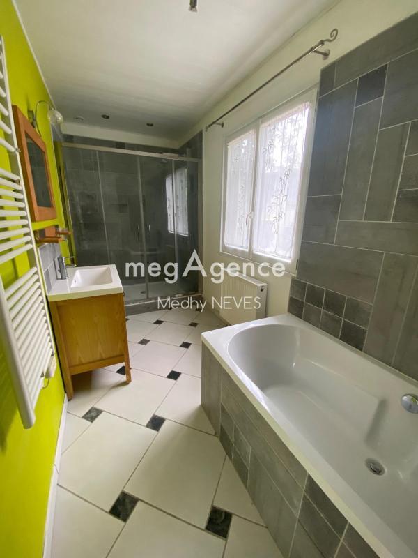 Maison - 135 m² - 6 pièces