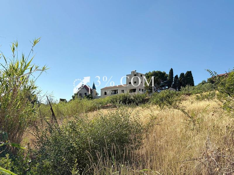 Propriété - 195 m² - 12 pièces