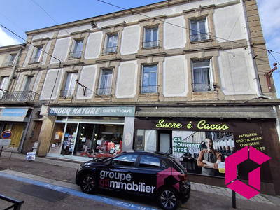 Appartement - 80 m² - 4 pièces