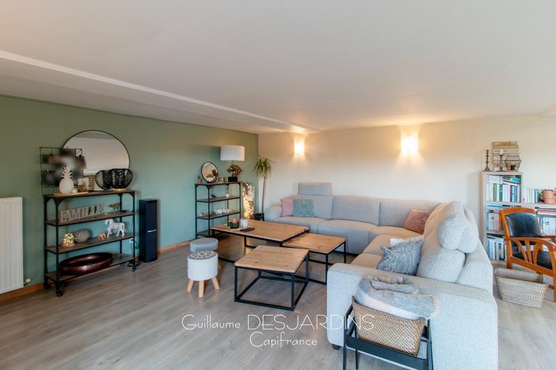 Maison traditionnelle - 170 m² - 5 pièces