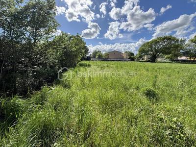 Terrain constructible - 1 056 m²