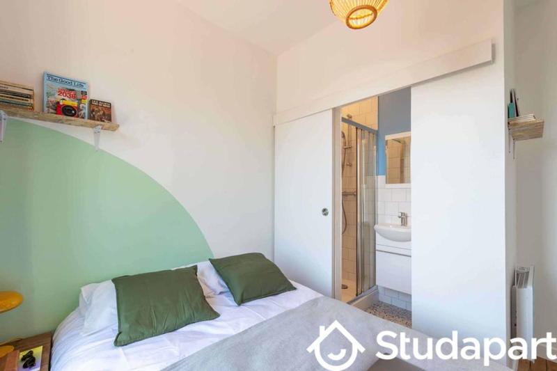 Chambre - 14 m² - 1 pièce