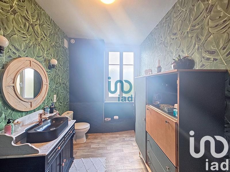 Maison - 233 m² - 7 pièces