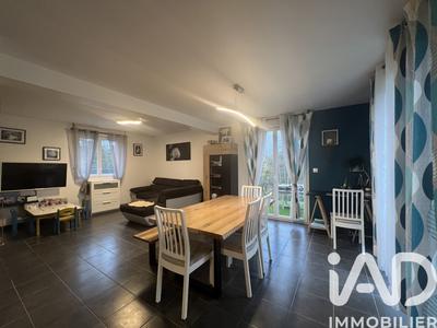 Maison - 104 m² - 5 pièces