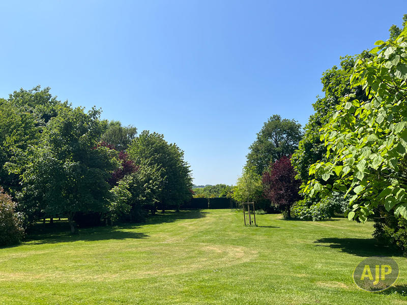 Maison - 186 m² - 6 pièces