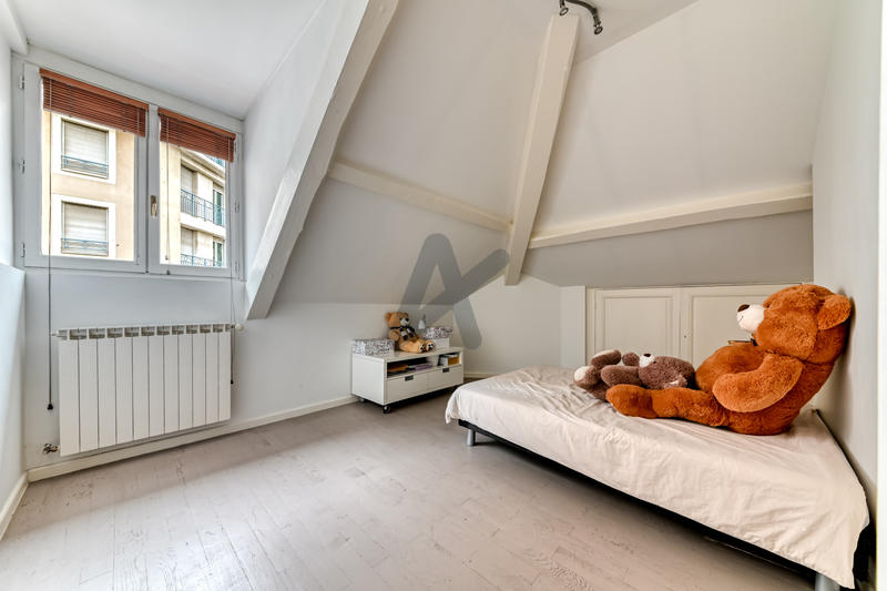 Immeuble - 372 m² - 11 pièces