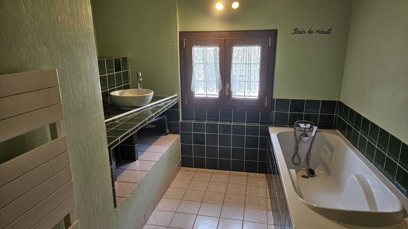 Maison - 180 m² - 6 pièces