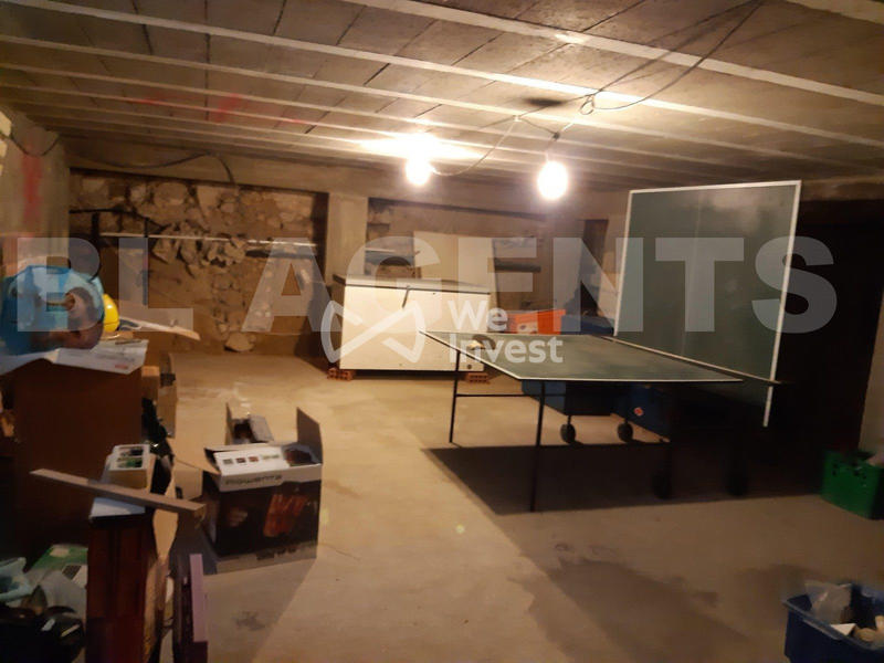 Maison ancienne - 300 m² - 11 pièces