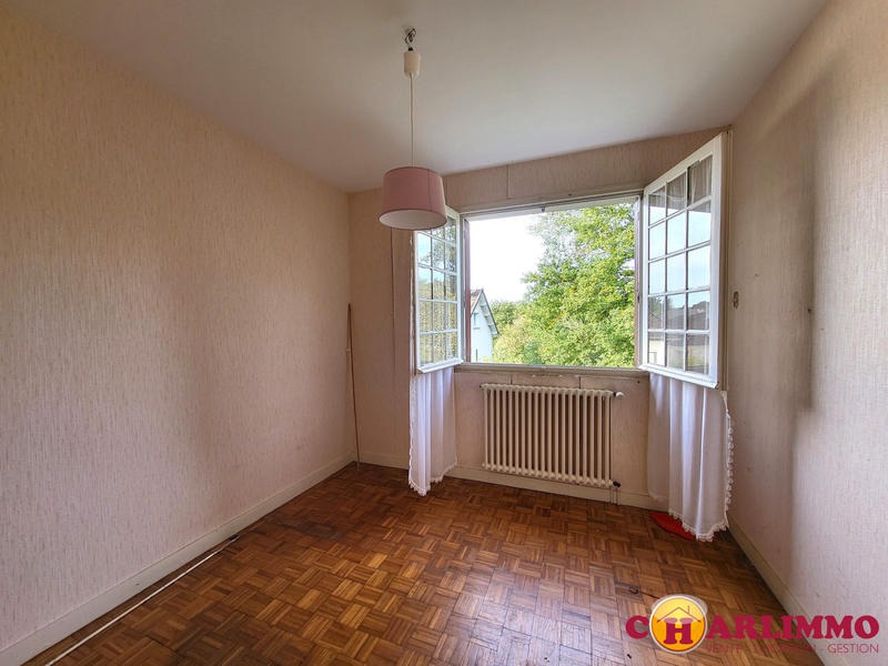 Maison traditionnelle - 121 m² - 6 pièces