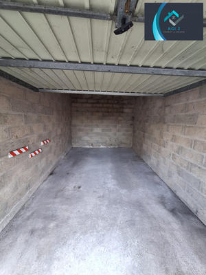 Parking / Garage - 13 m²