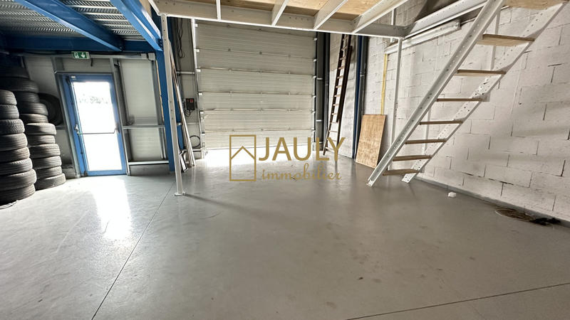 Local commercial - 210 m²