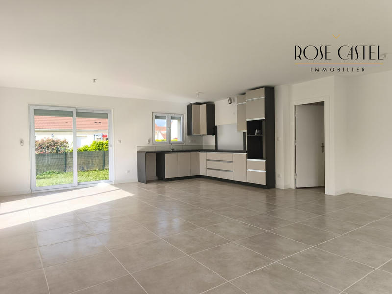 Maison - 112 m² - 4 pièces