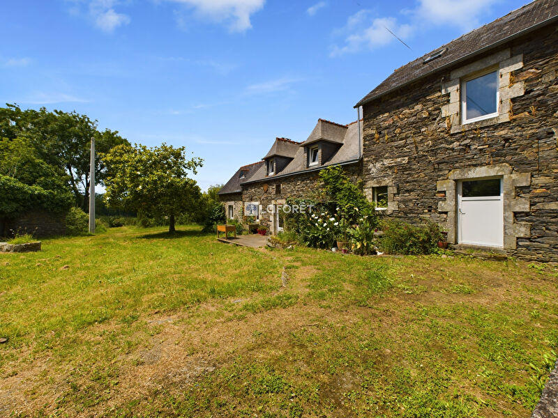 Maison - 225 m² - 10 pièces