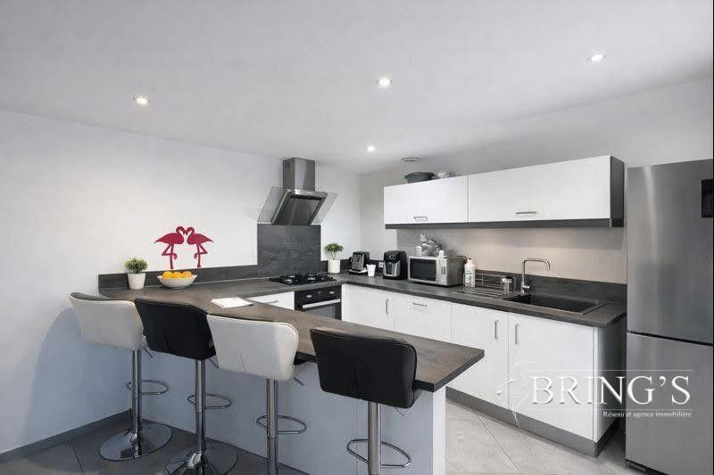 Appartement - 84 m² - 5 pièces