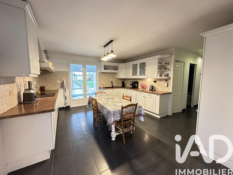 Maison - 193 m² - 6 pièces