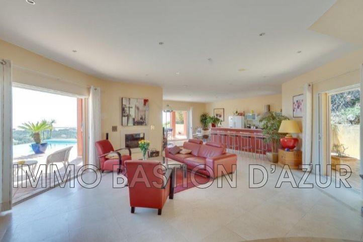 Villa - 270 m² - 8 pièces