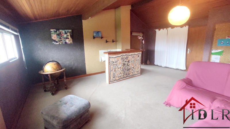 Maison - 251 m² - 9 pièces