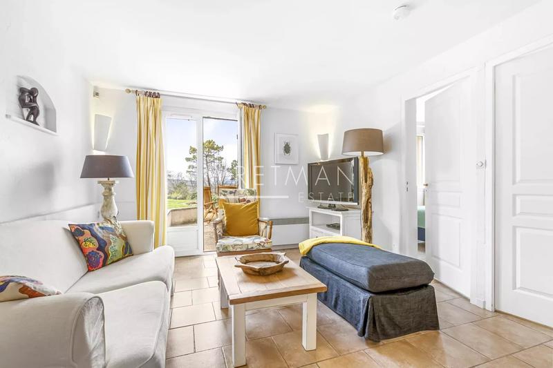 Maison - 218 m² - 8 pièces