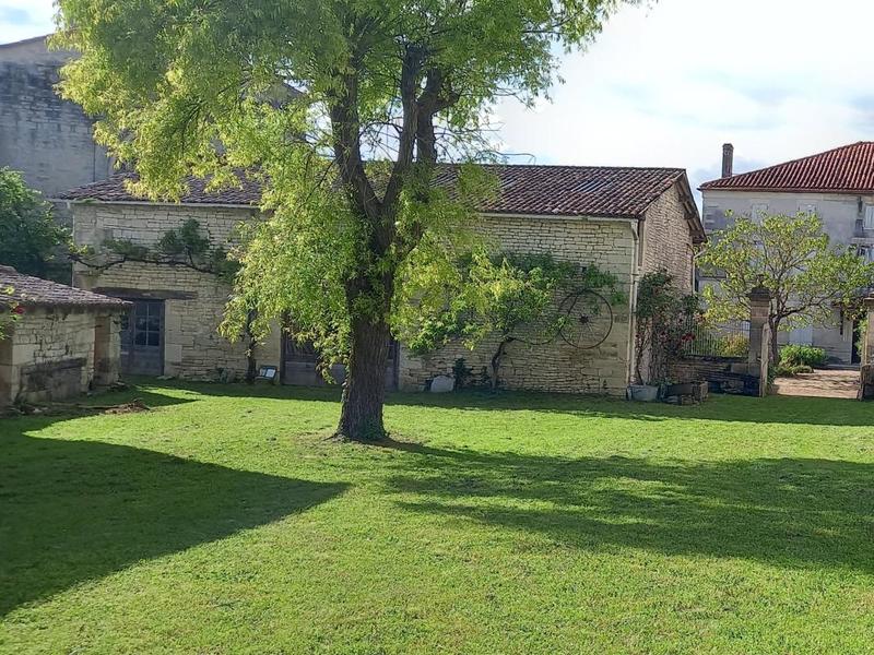 Propriété - 376 m² - 12 pièces