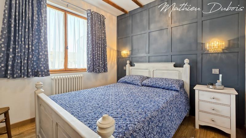 Maison - 167 m² - 8 pièces