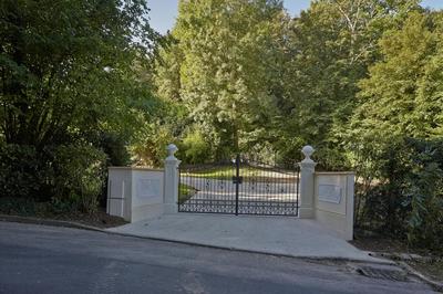 Maison - 700 m² - 15 pièces