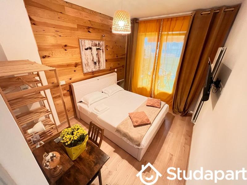 Chambre - 15 m² - 1 pièce