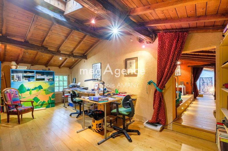 Maison en pierre - 250 m² - 8 pièces