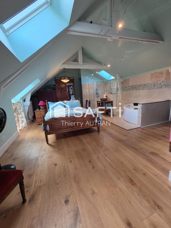 Maison - 245 m² - 8 pièces