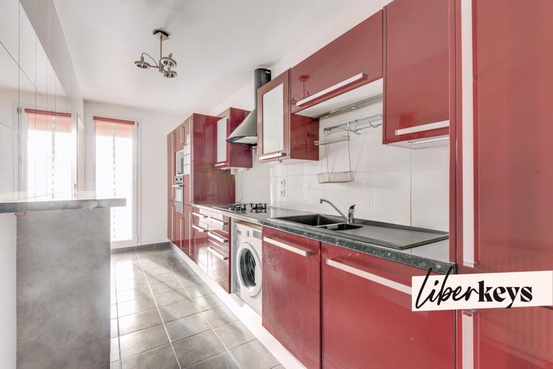 Appartement - 80 m² - 4 pièces