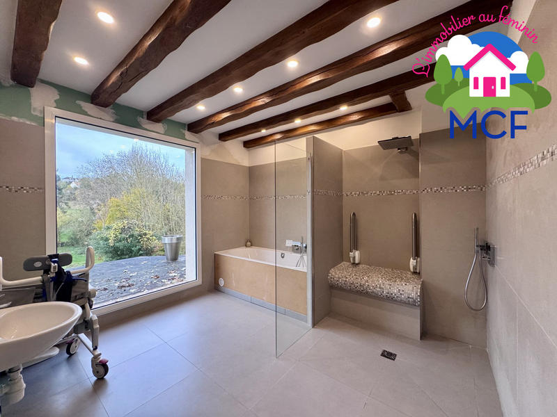 Maison - 168 m² - 6 pièces