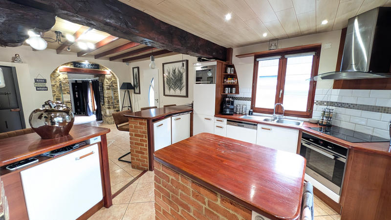 Propriété - 136 m² - 5 pièces