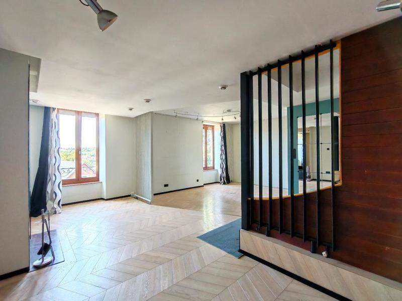 Maison en pierre - 160 m² - 6 pièces