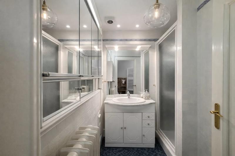 Appartement - 126 m² - 6 pièces