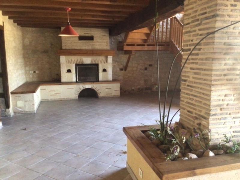 Maison - 305 m² - 12 pièces