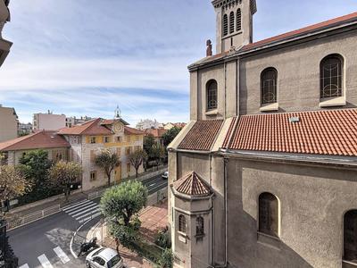 Appartement - 65 m² - 2 pièces