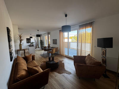 Appartement - 107 m² - 4 pièces