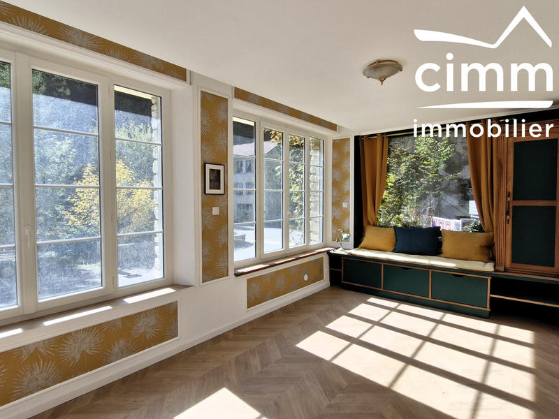 Immeuble - 674 m²