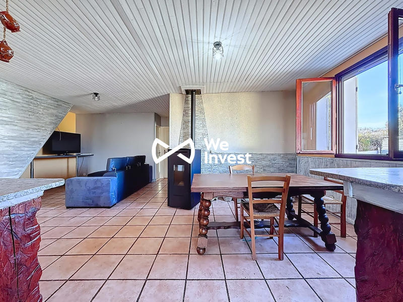 Maison - 161 m² - 8 pièces