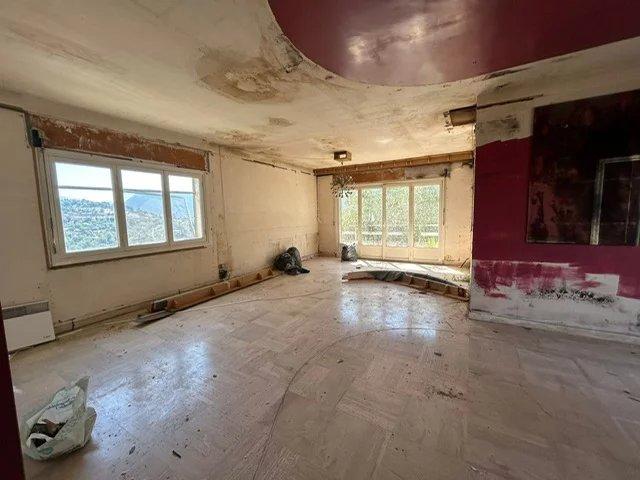 Maison - 90 m² - 3 pièces