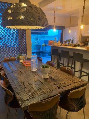 Maison - 260 m² - 7 pièces