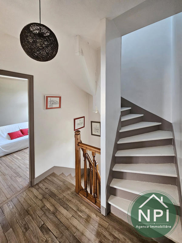 Maison - 140 m² - 6 pièces