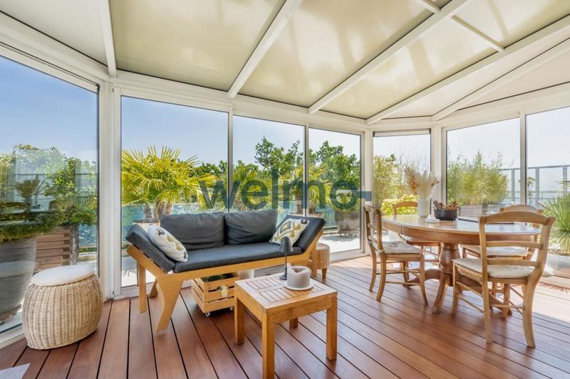 Penthouse - 140 m² - 6 pièces