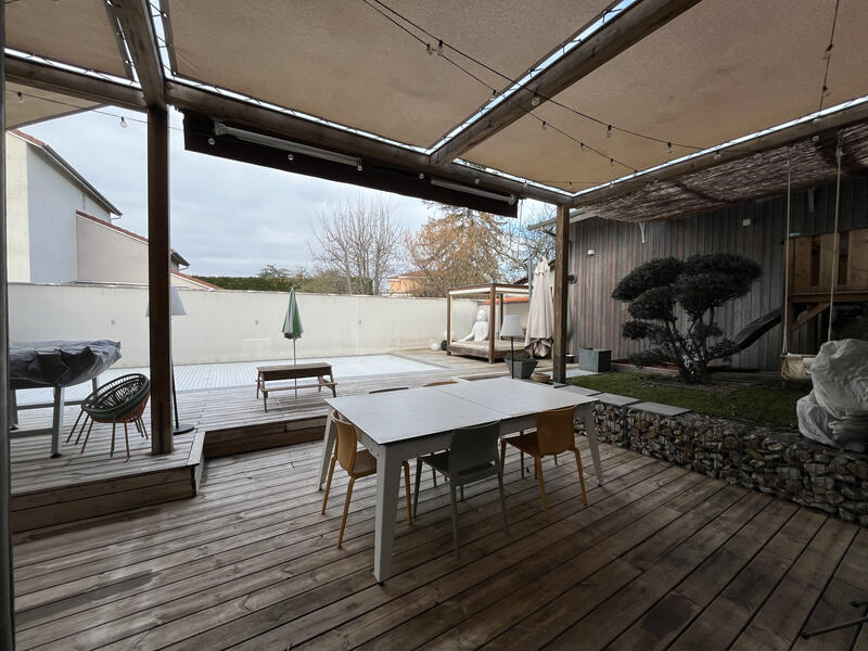 Maison - 141 m² - 5 pièces