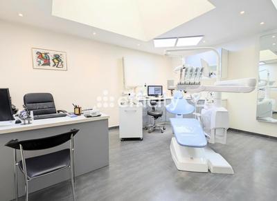 Bureau - 136 m² - 6 pièces