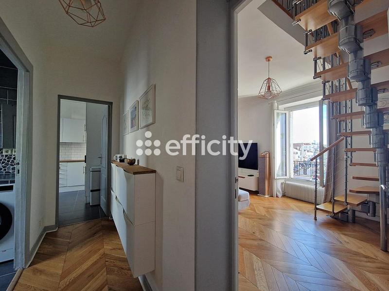 Appartement - 85 m² - 3 pièces