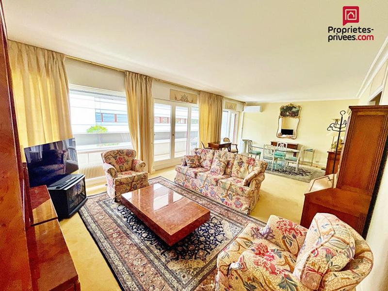 Appartement - 95 m² - 3 pièces