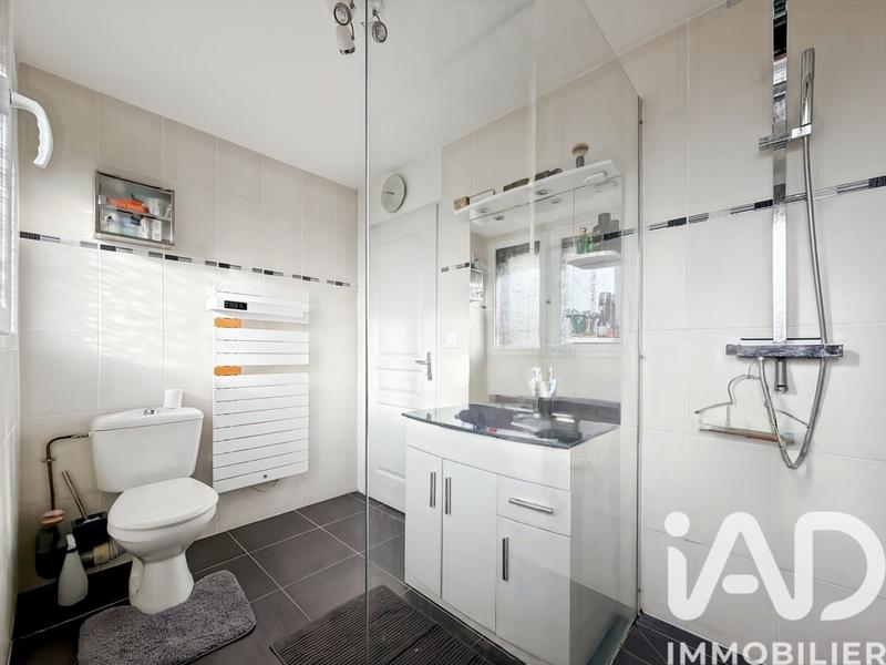 Maison - 92 m² - 5 pièces