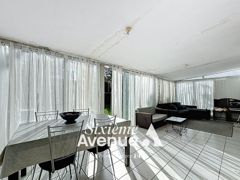 Maison - 88 m² - 5 pièces